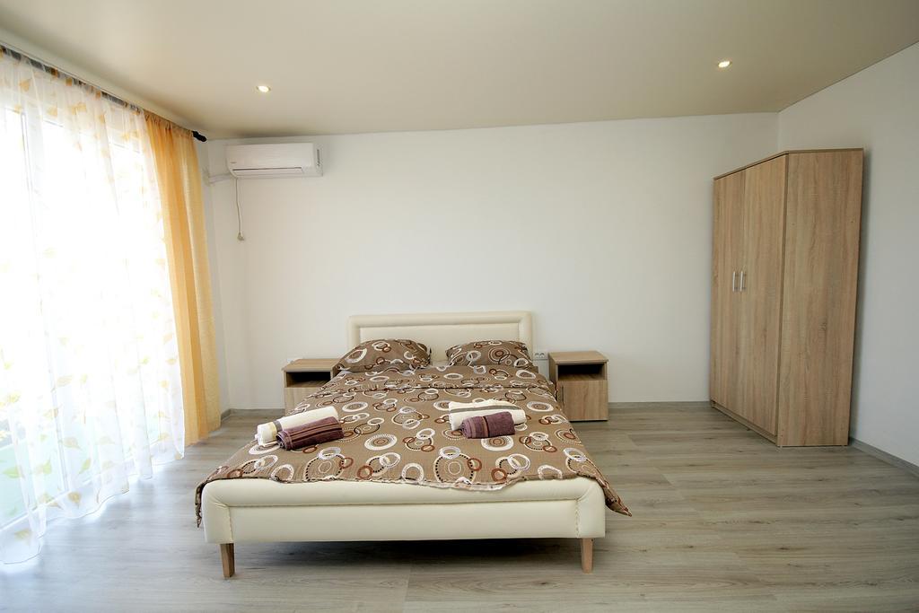 Apartments Victoria 수토모레 외부 사진