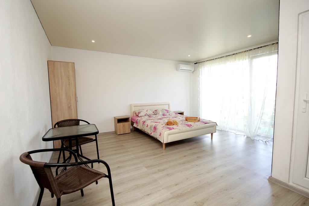 Apartments Victoria 수토모레 외부 사진