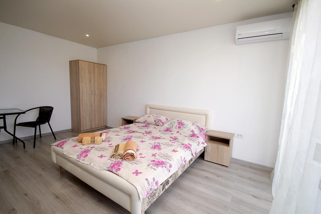 Apartments Victoria 수토모레 외부 사진