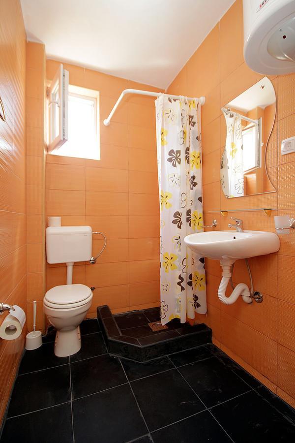 Apartments Victoria 수토모레 외부 사진
